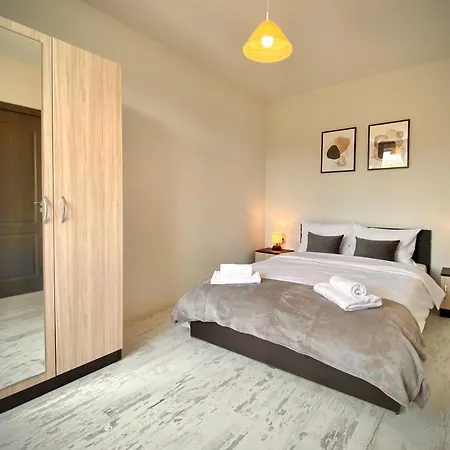 Apartman Cozy & Modern 1br For 4 Guests Next To Medical & Free Parking Sztara Zagora
