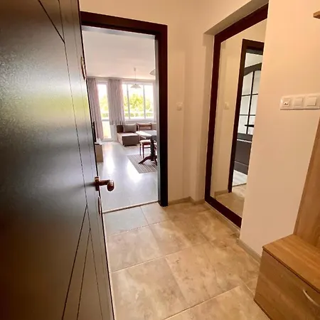 Apartman Cozy & Modern 1br For 4 Guests Next To Medical & Free Parking