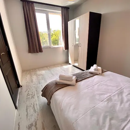Cozy & Modern 1br For 4 Guests Next To Medical & Free Parking * Stara Zagora